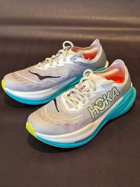HOKA Mach X 2 Women's Running Shoe - Size 9.5